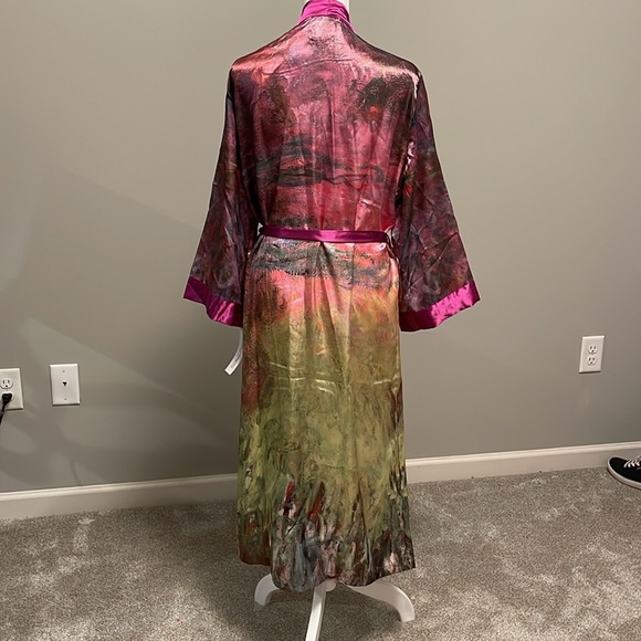 Galleria Enterprises   long robe. Size Small Medium.  New with Tags - Picture 5 of 6